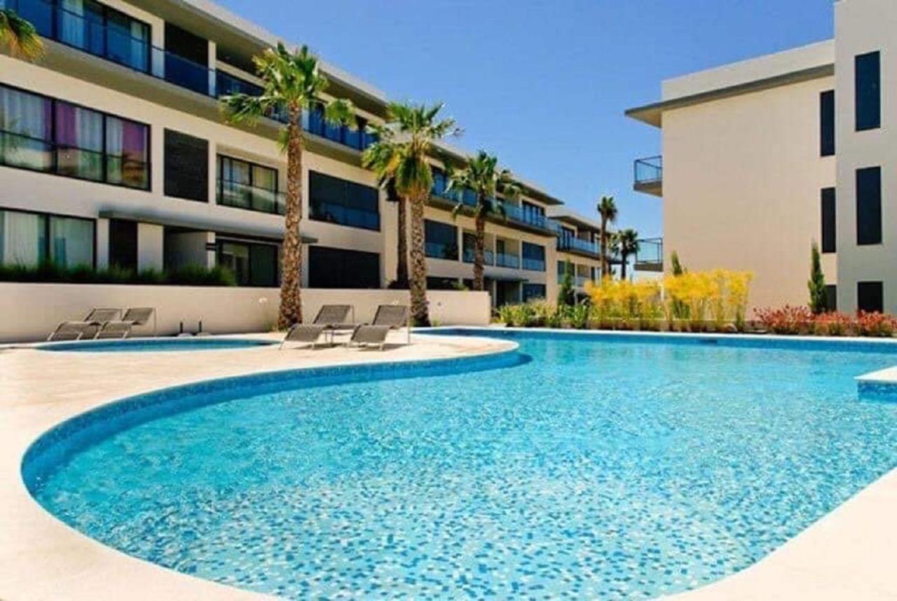 Apartamentos Cavalo Preto Beach Resort كوارتيرا المظهر الخارجي الصورة