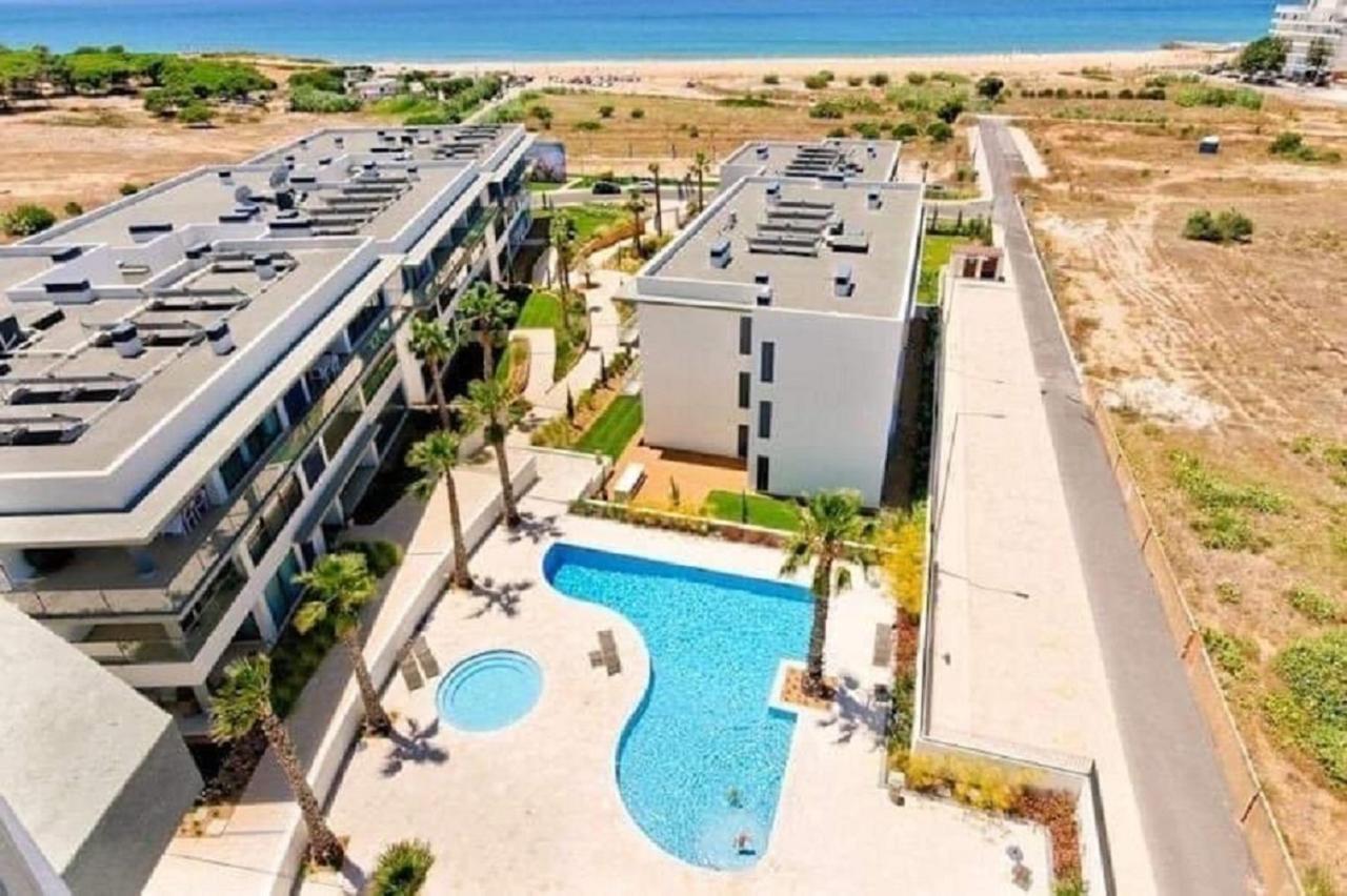 Apartamentos Cavalo Preto Beach Resort كوارتيرا المظهر الخارجي الصورة